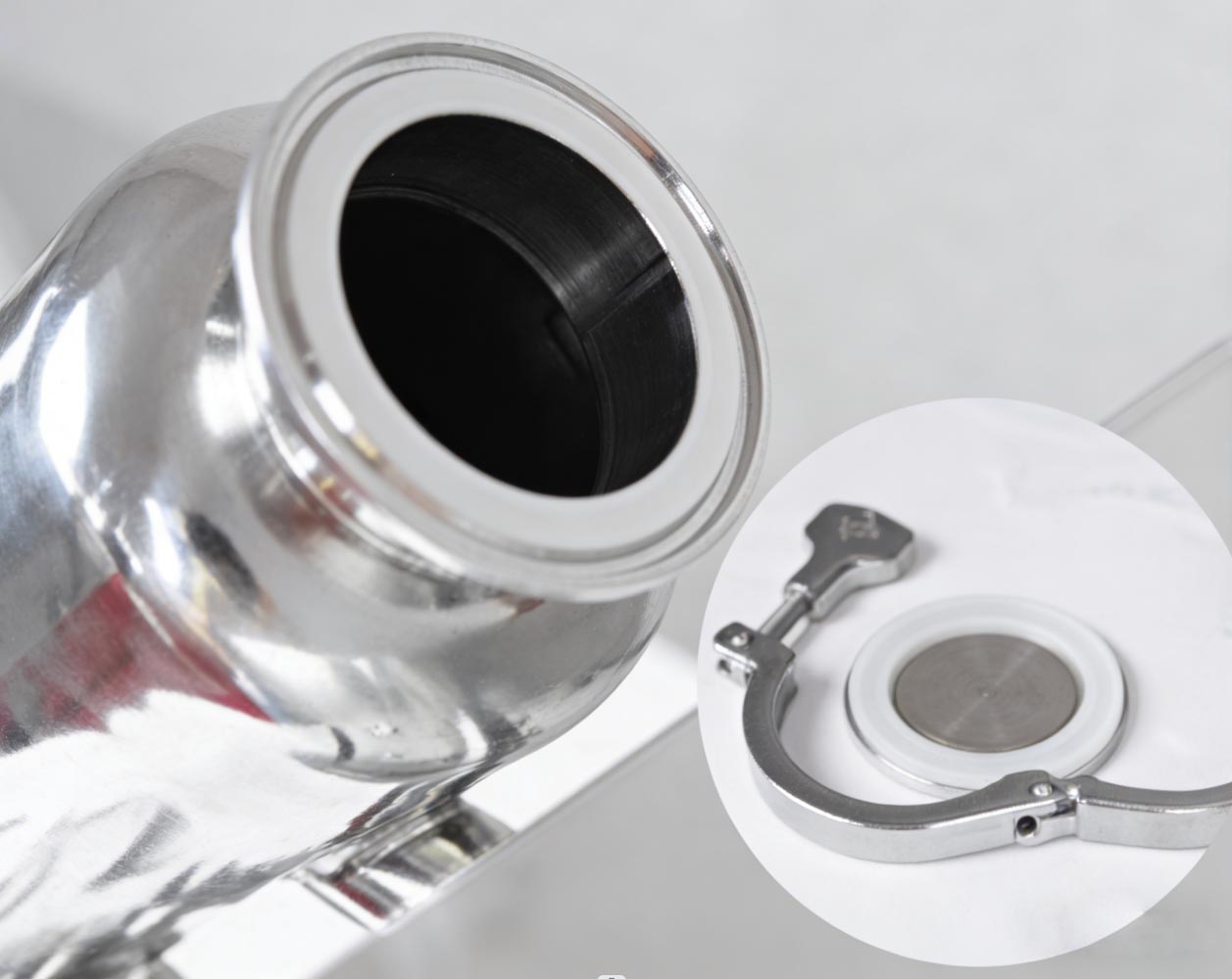 V�͵��ۻ�ϻ�V-shaped single-arm mixer